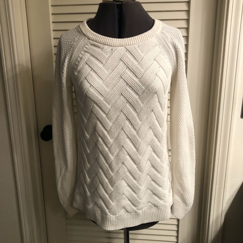 Sonoma Cream Sweater Size Medium